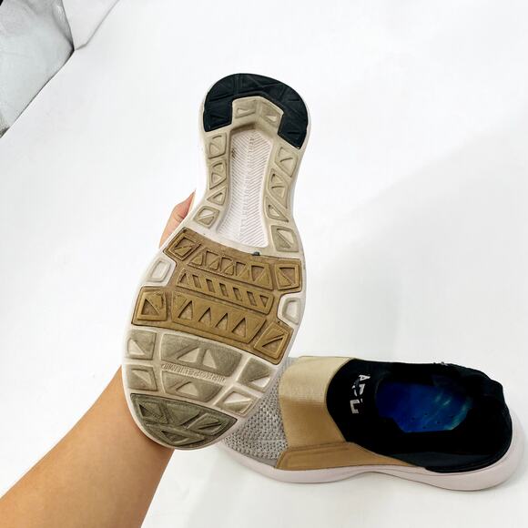 APL Techloom Bliss silver and black sneakers - Picture 6 of 7